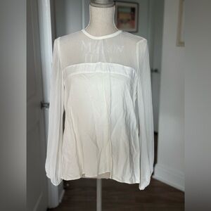 Zara White Blouse Elegant and Versatile